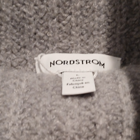 Sweater - Picture 2 of 4